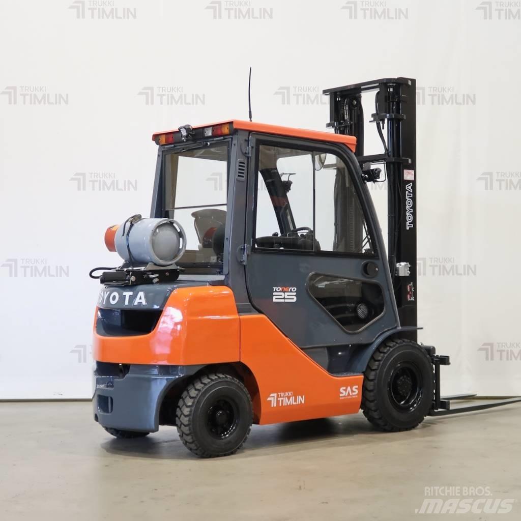Toyota 02-8FGF25 天然气叉车
