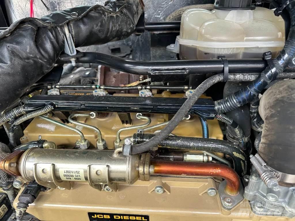 JCB TM220 SV A 伸缩轮式装载机