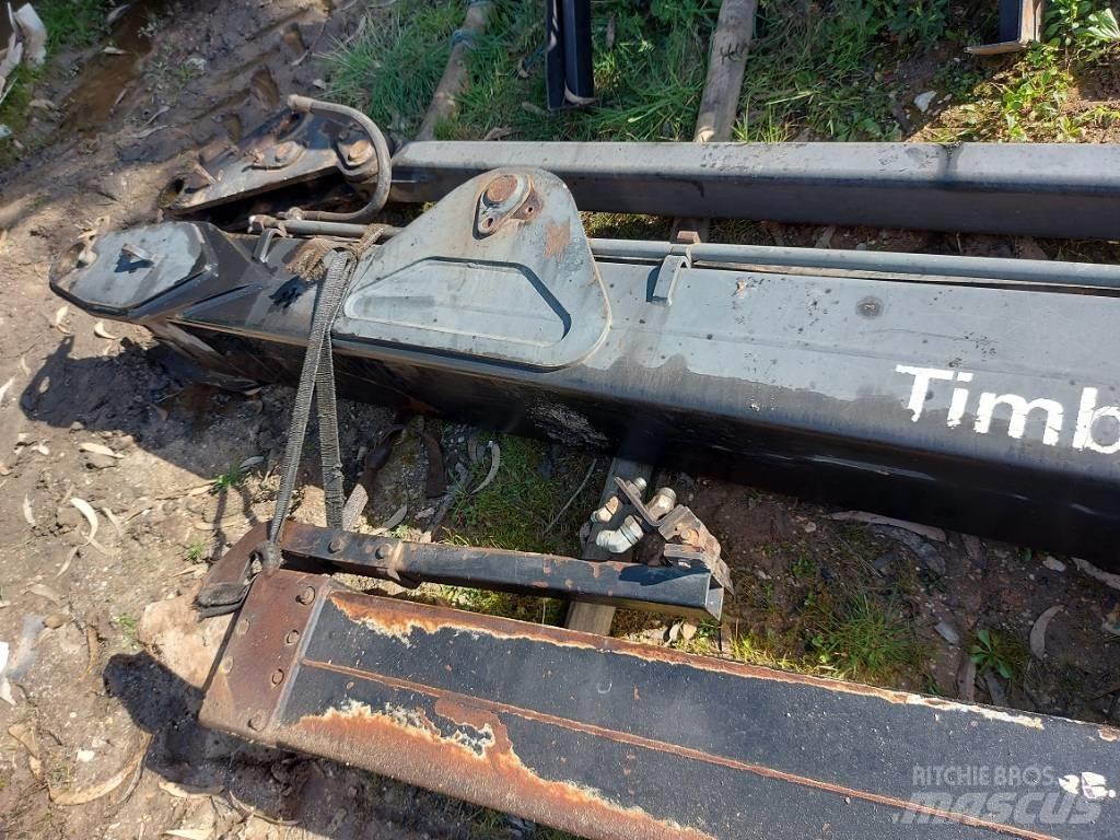 Loglift 210 货运起重机