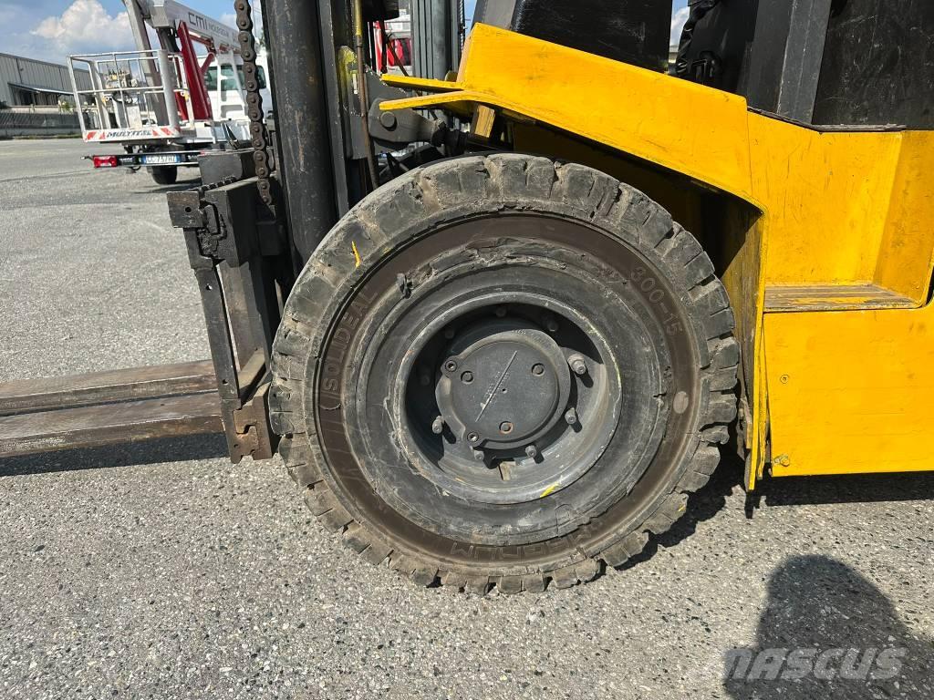 OM E50N 电动叉车