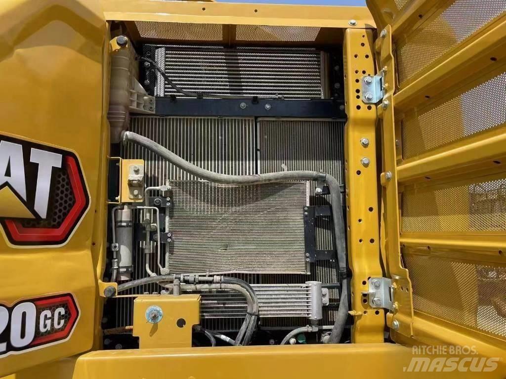 CAT 320GC 履带挖掘机