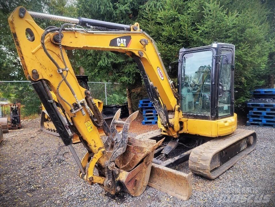 CAT 305 E CR 小型挖掘机