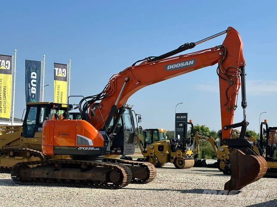 Doosan DX 235 LCR 履带挖掘机