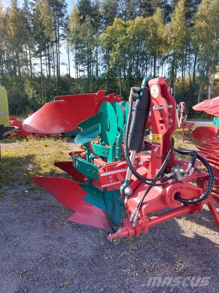 Kverneland 150S 双向犁