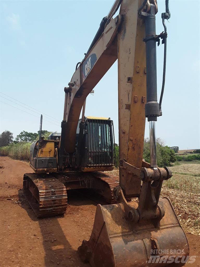 CAT 318D2L 履带挖掘机