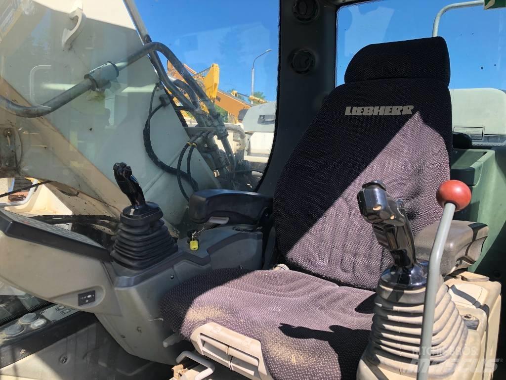 Liebherr R936 NLC 履带挖掘机
