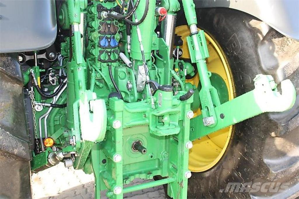 John Deere 6R195 拖拉机/农用车