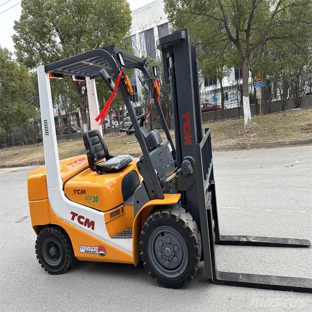 TCM FD30ZT 柴油叉车