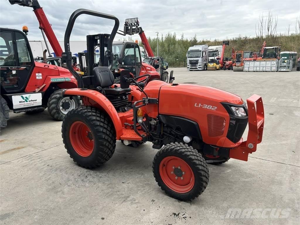 Kubota L1-382 (7325) 小型拖拉机