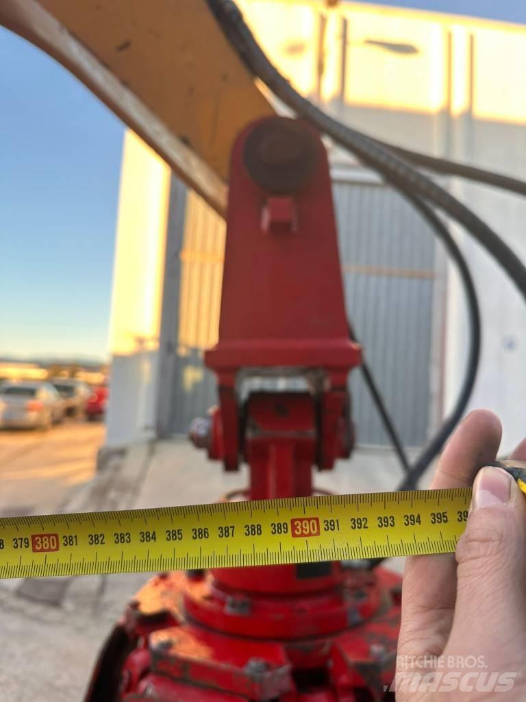 Liebherr LH 22 M 工业挖掘机