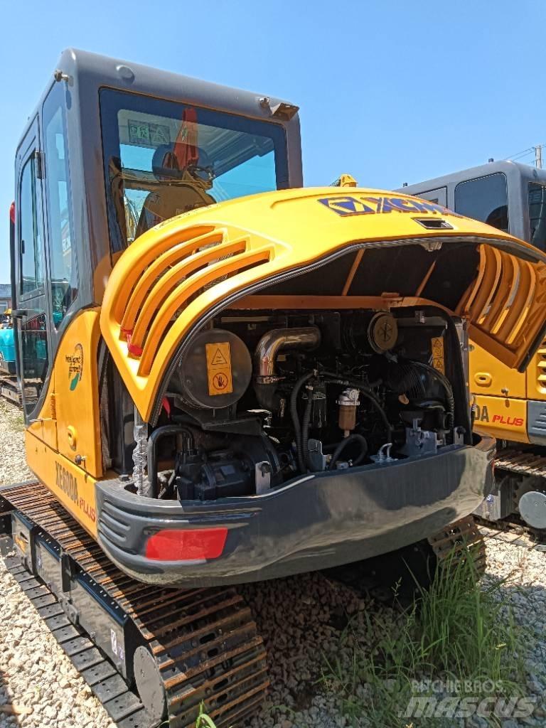 XCMG XE 60 DA 小型挖掘机
