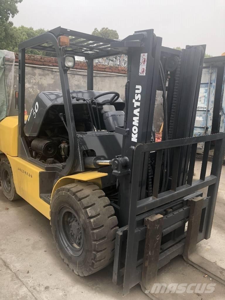 Komatsu 5 Ton 柴油叉车