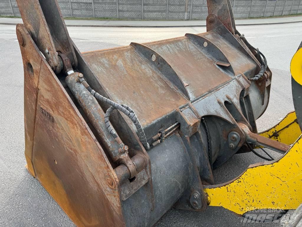 Liebherr L 538 轮式装载机