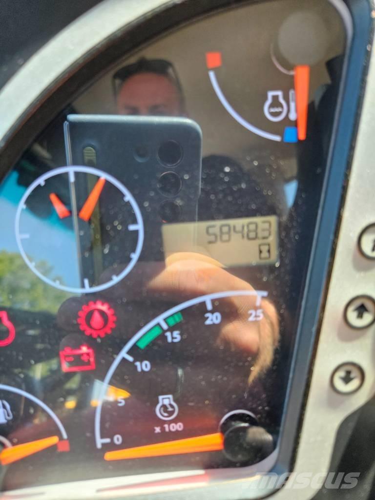 JCB 3 CX 反铲装载机