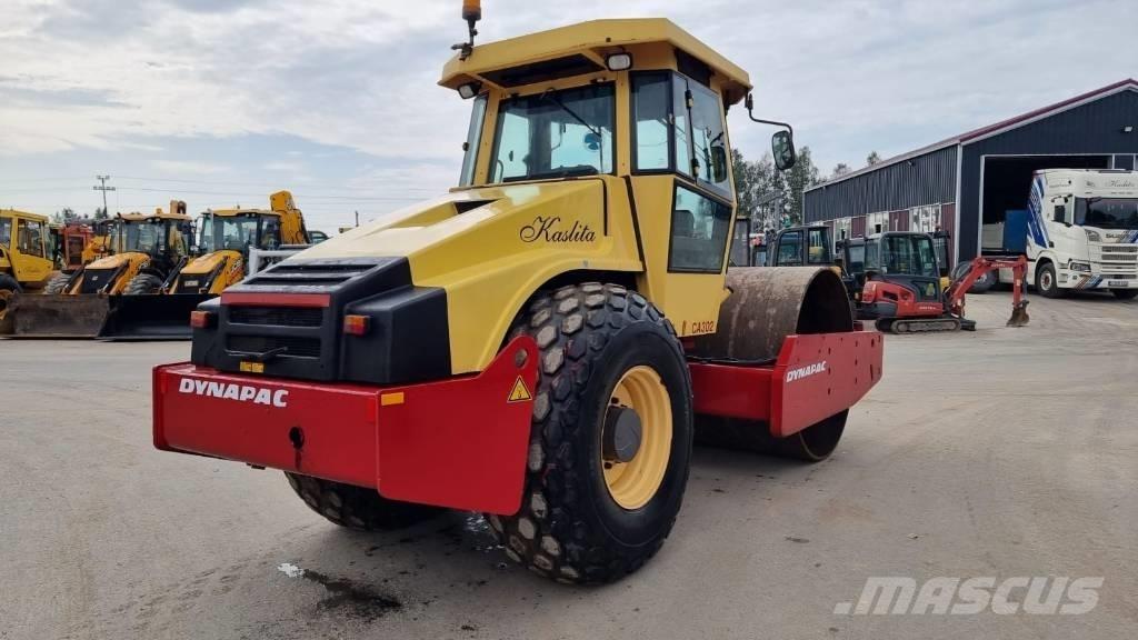 Dynapac CA 302 D 单轮压路机