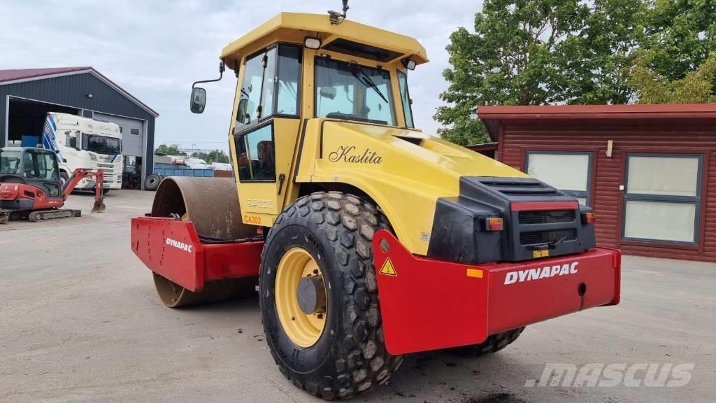 Dynapac CA 302 D 单轮压路机