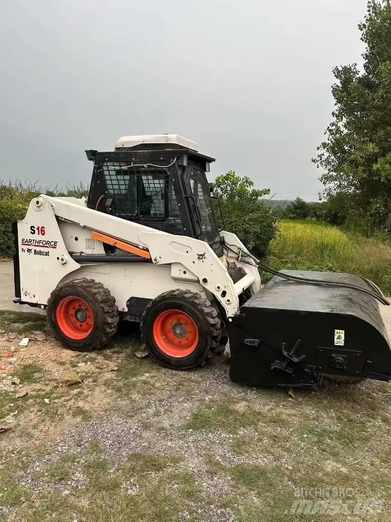Bobcat S 16 滑移装载机