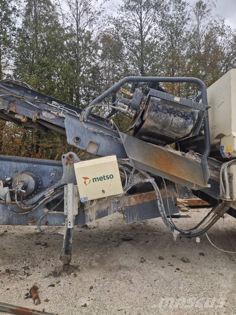 Metso 116S 移动式破碎机