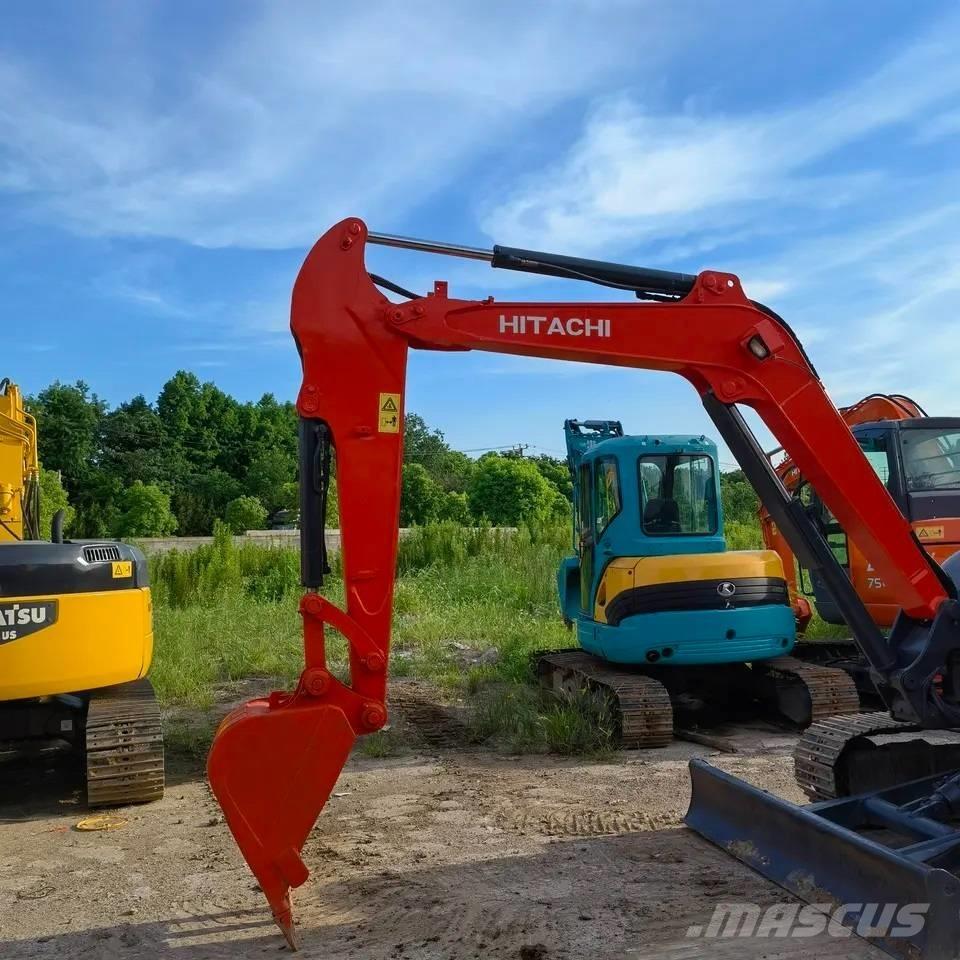 Hitachi ZX30 小型挖掘机