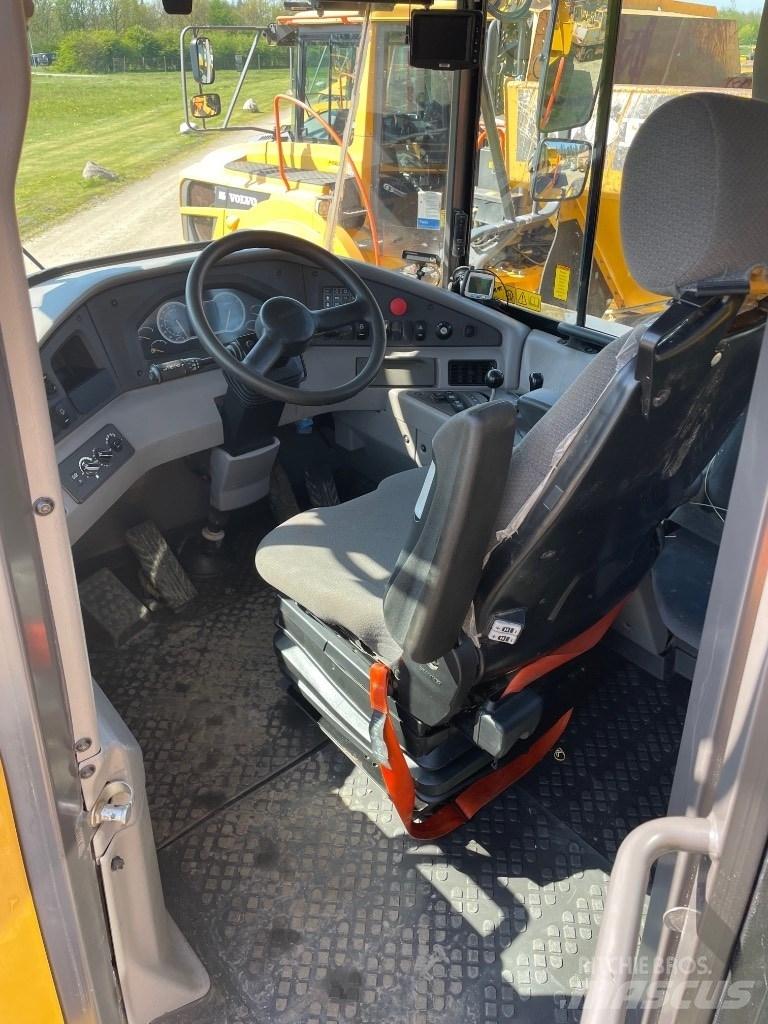 Volvo A30G 铰接式自卸车