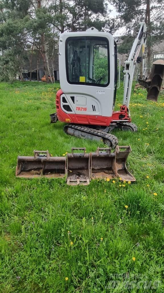 Takeuchi TB216 V4 小型挖掘机