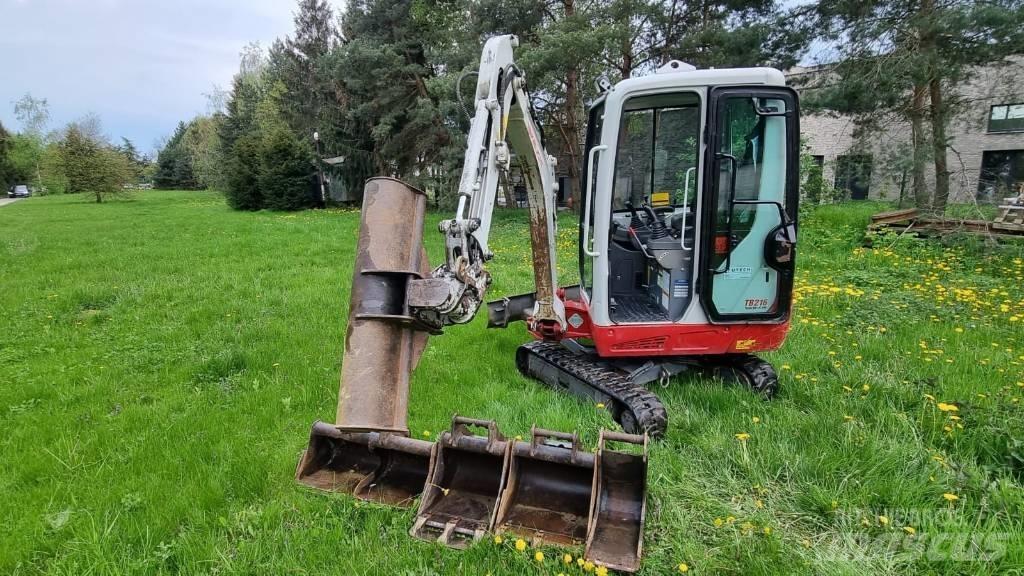 Takeuchi TB216 V4 小型挖掘机