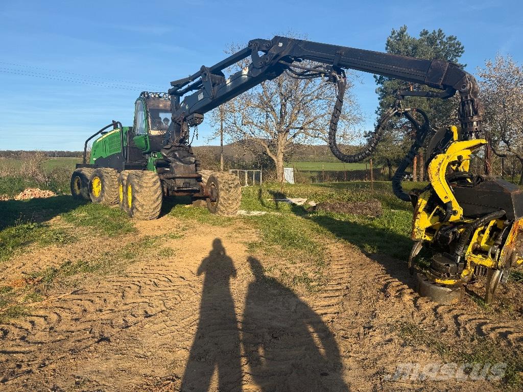 John Deere 1270 E 收割机