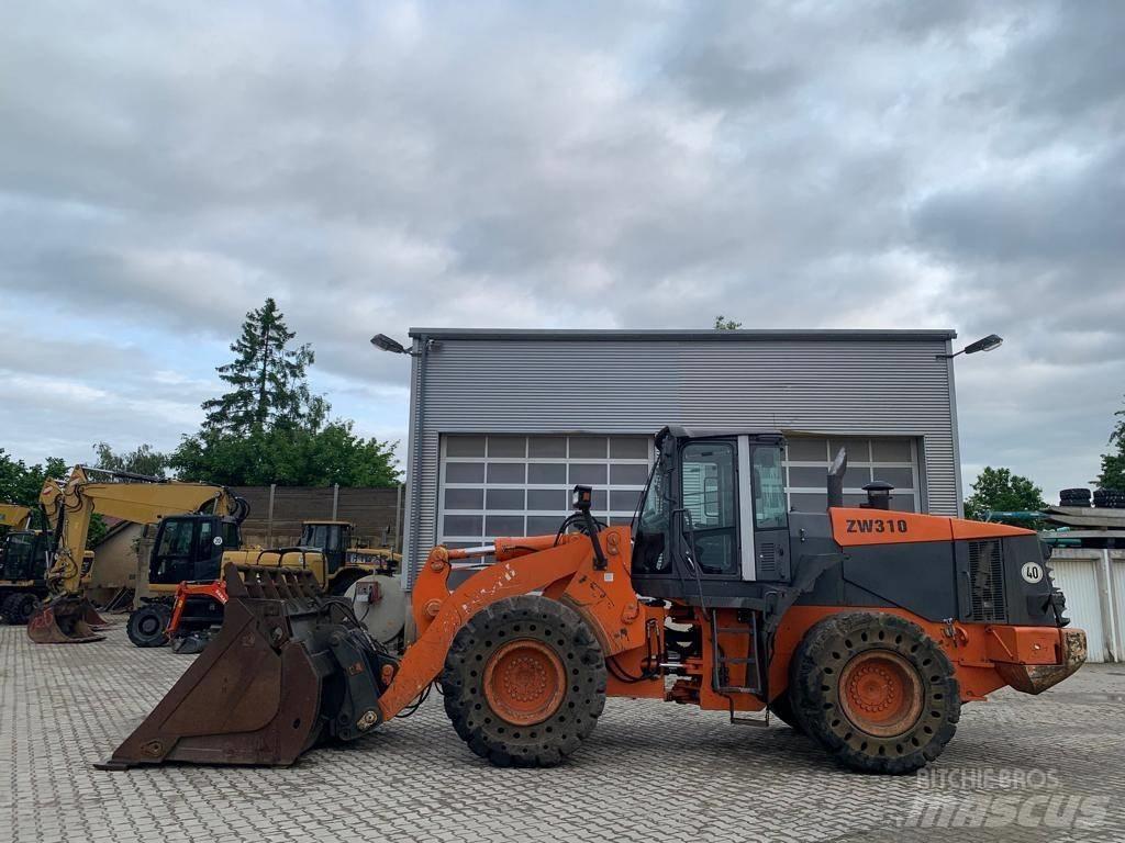 Hitachi ZW 310 轮式装载机