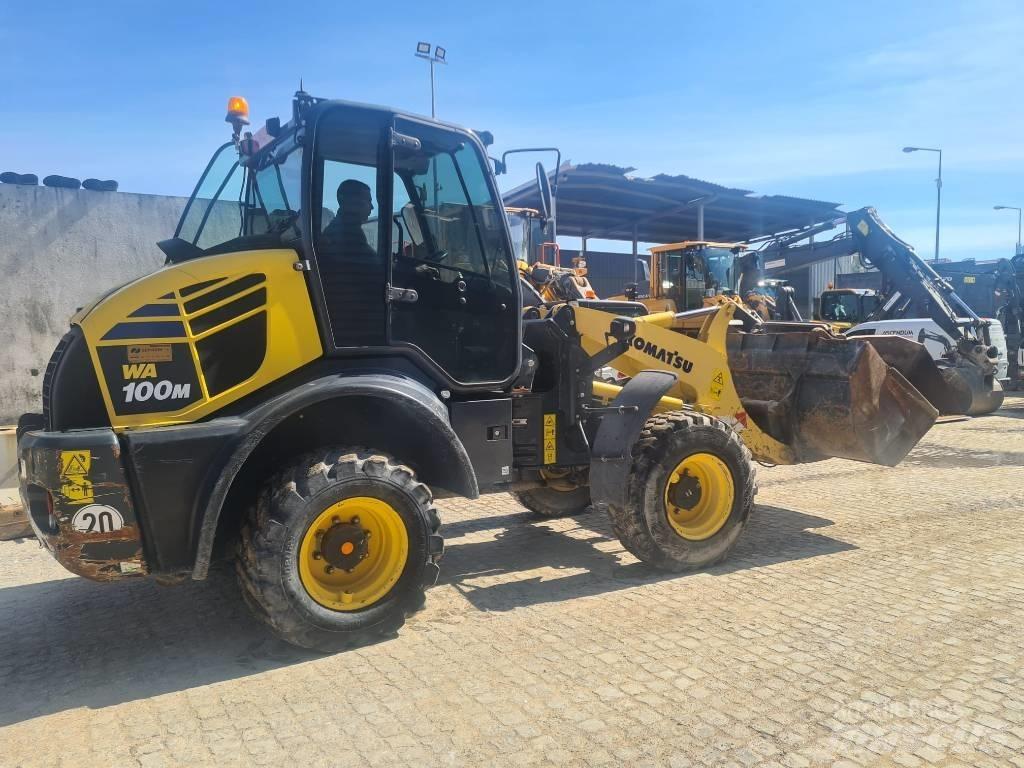 Komatsu WA 100 M 轮式装载机