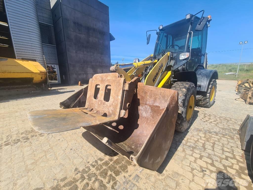 Komatsu WA 100 M 轮式装载机