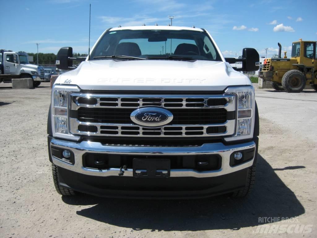 Ford F 550 牵引车