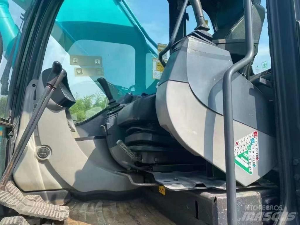 Kobelco SK 210 D 履带挖掘机