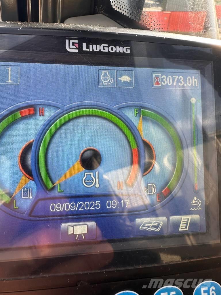 LiuGong 922E 履带挖掘机