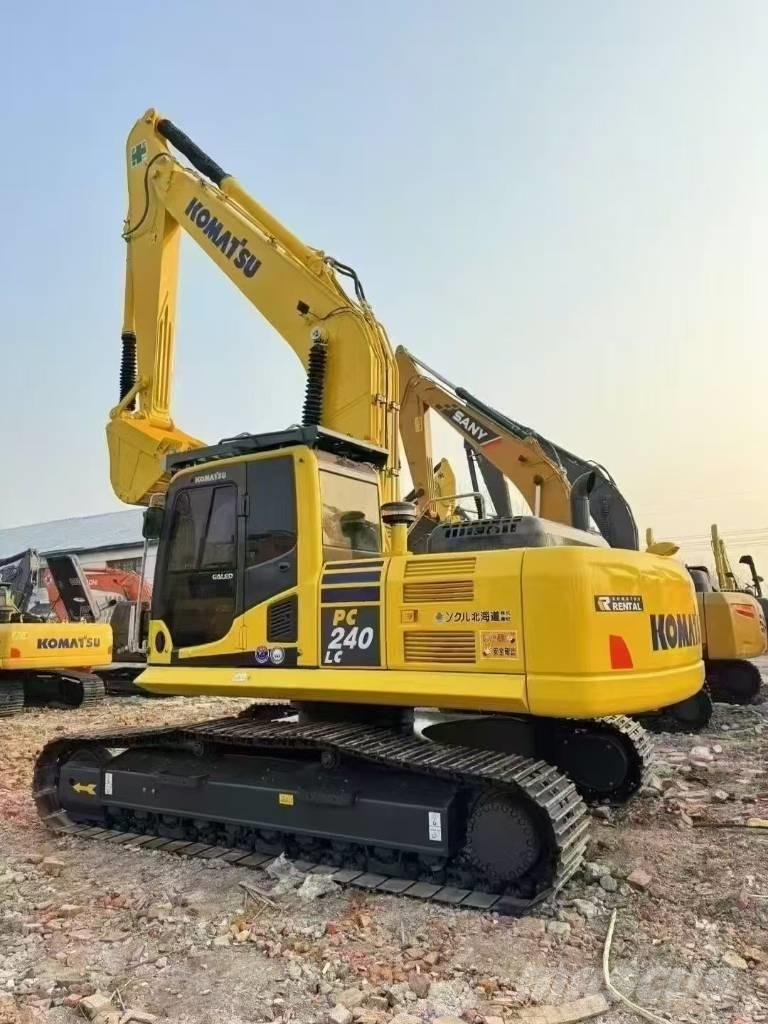 Komatsu PC 240 履带挖掘机