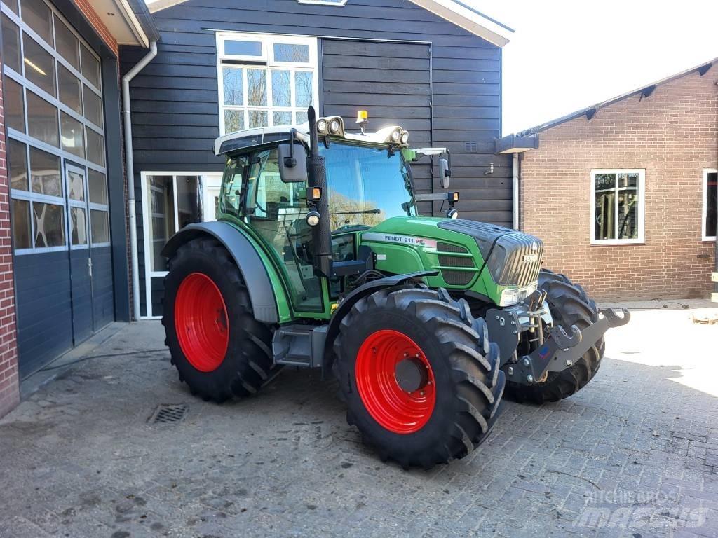 Fendt 211 Vario TMS 拖拉机/农用车
