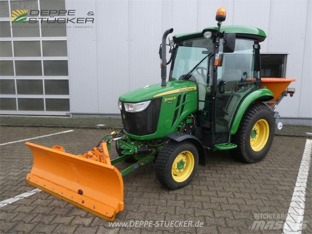 John Deere 3046R 小型拖拉机