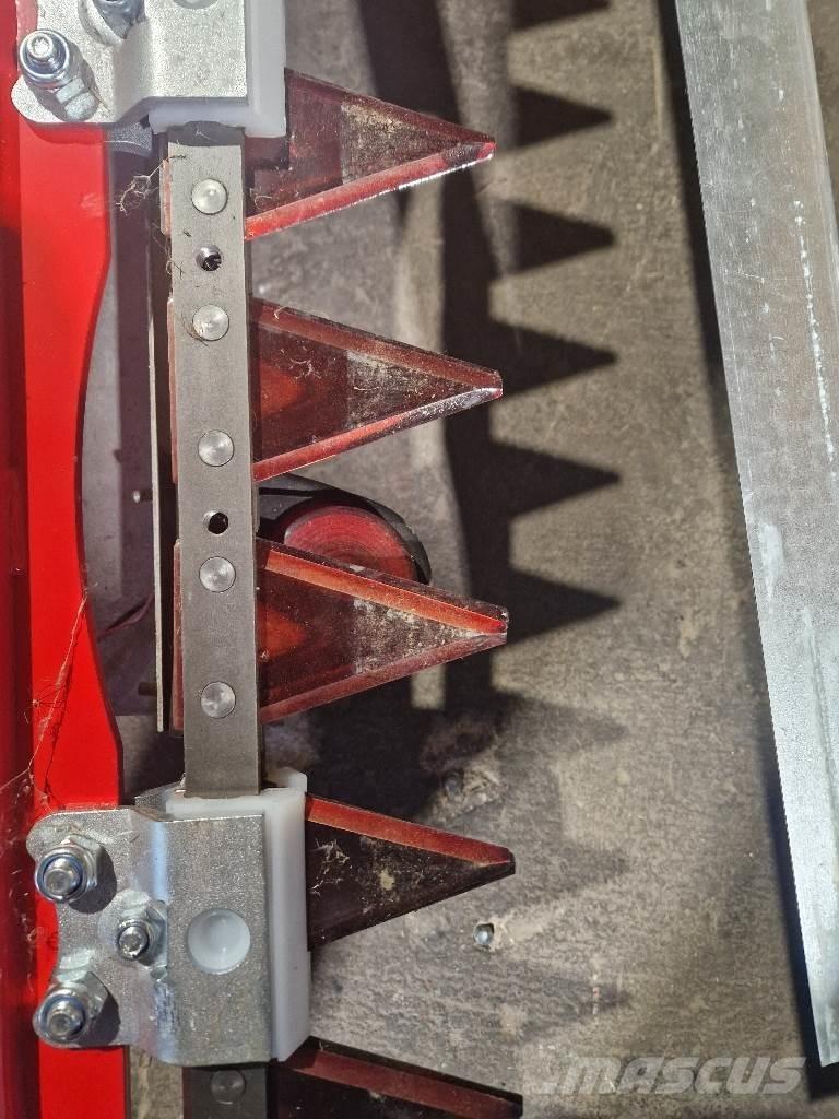 Idass 135 Elektro 联合收割机头