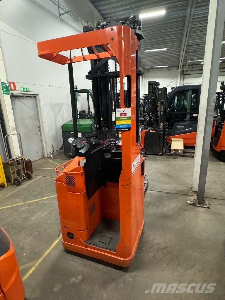 Toyota SSE160 行走式堆垛机