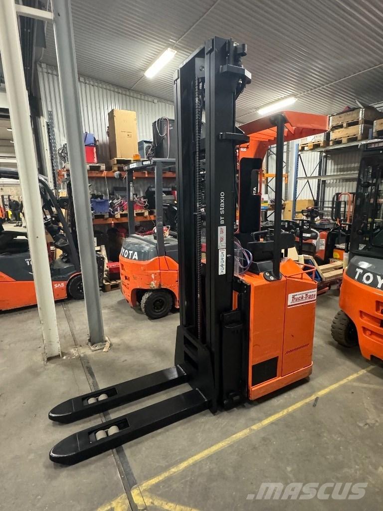 Toyota SSE160 行走式堆垛机