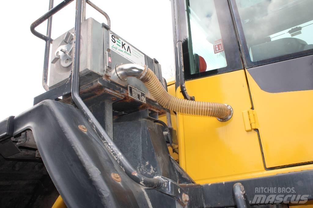 Komatsu WA 470-7 轮式装载机