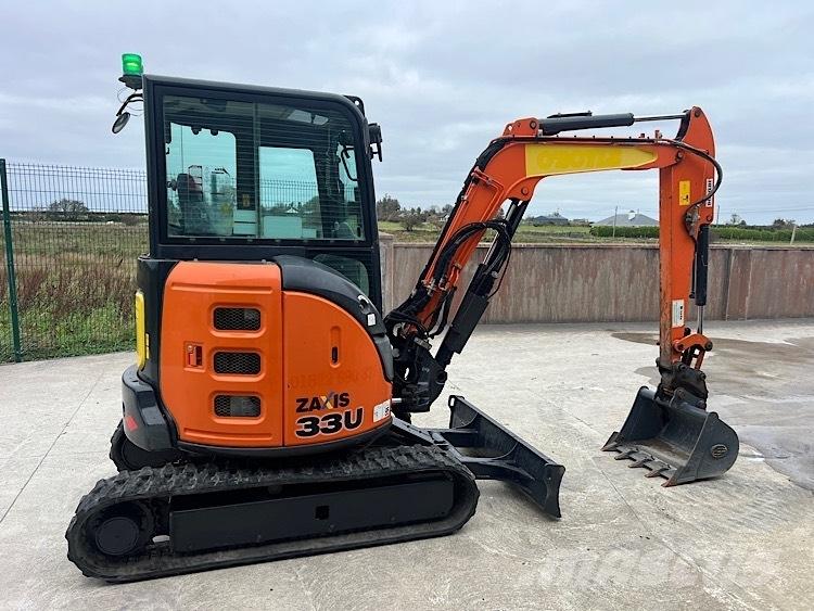Hitachi ZX33U-5CLR 小型挖掘机