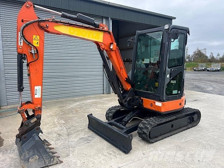 Hitachi ZX33U-5CLR 小型挖掘机