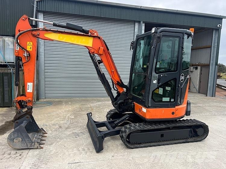 Hitachi ZX33U-5CLR 小型挖掘机