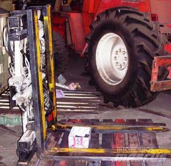 Twin pallet handler 手动码垛机