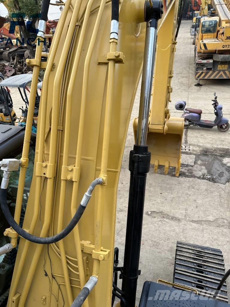 CAT 320 D 履带挖掘机