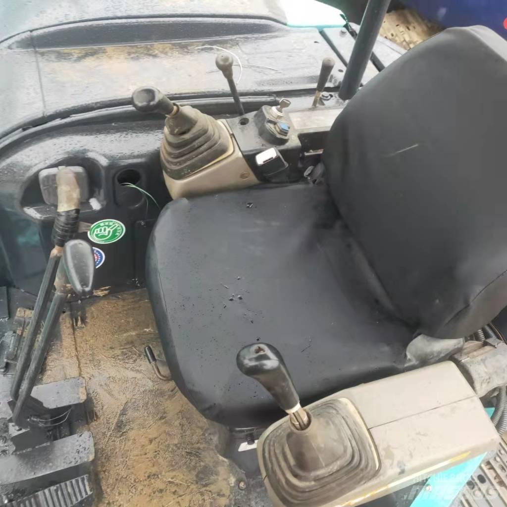 Kobelco SK45SR 小型挖掘机