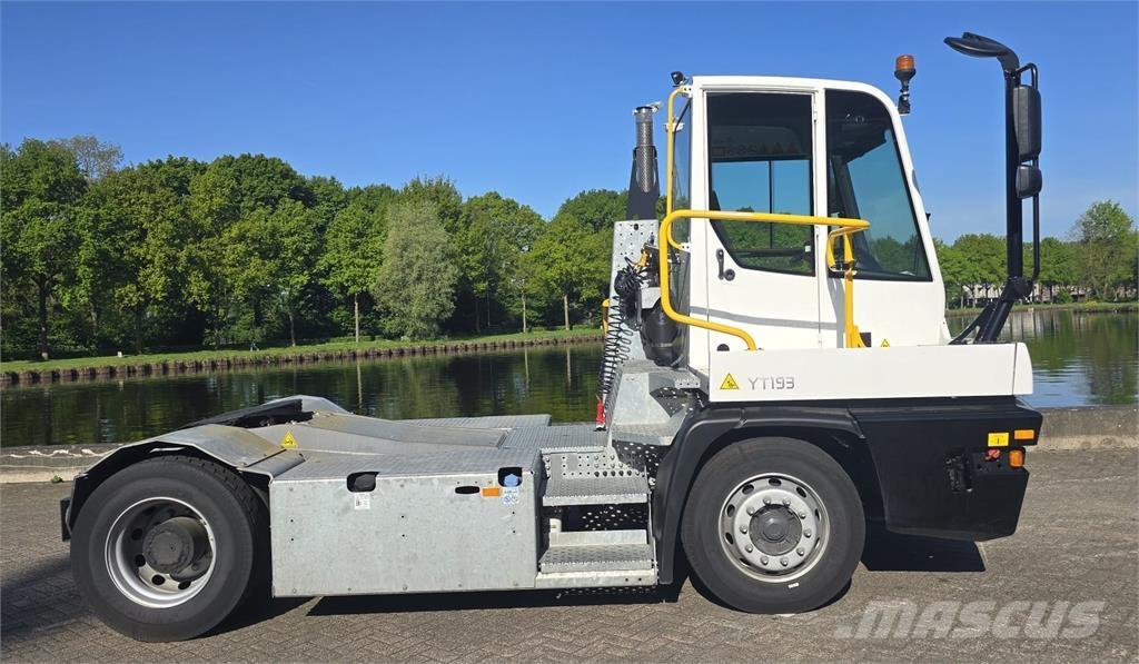 Terberg YT193 码头牵引车