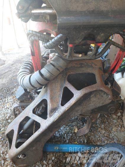 Komatsu C123 收割机机箱