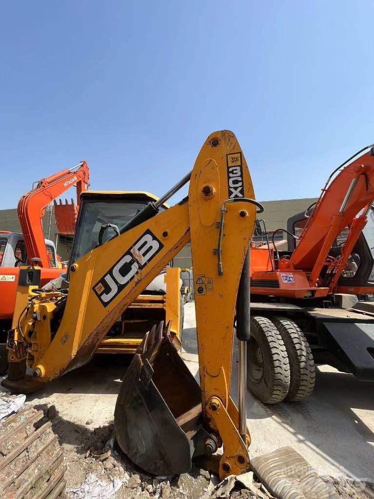 JCB 3 CX 反铲装载机