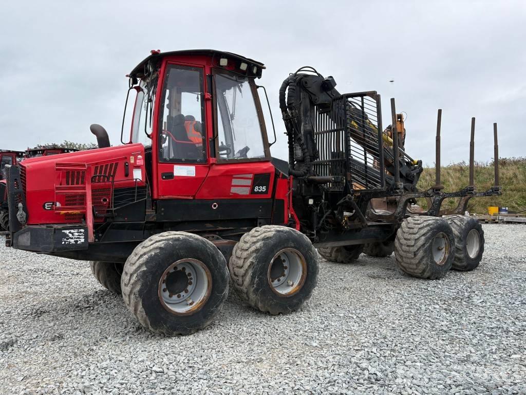 Komatsu 835 集运机